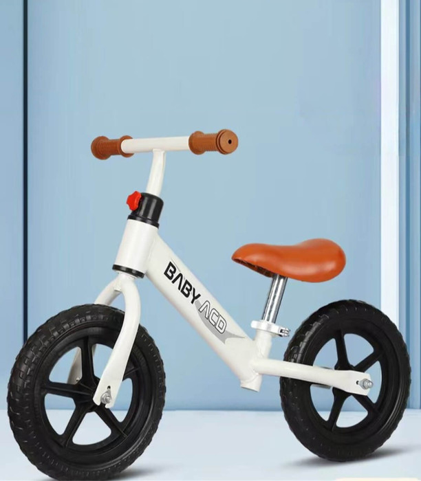 BALANCE BIKE WHITE