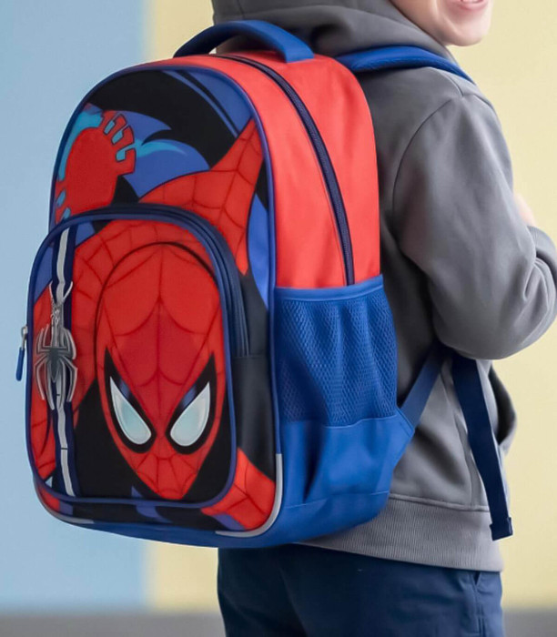 CHILDREN'S SCHOOL BACKPACK SPIDERMAN WITH BADGE
