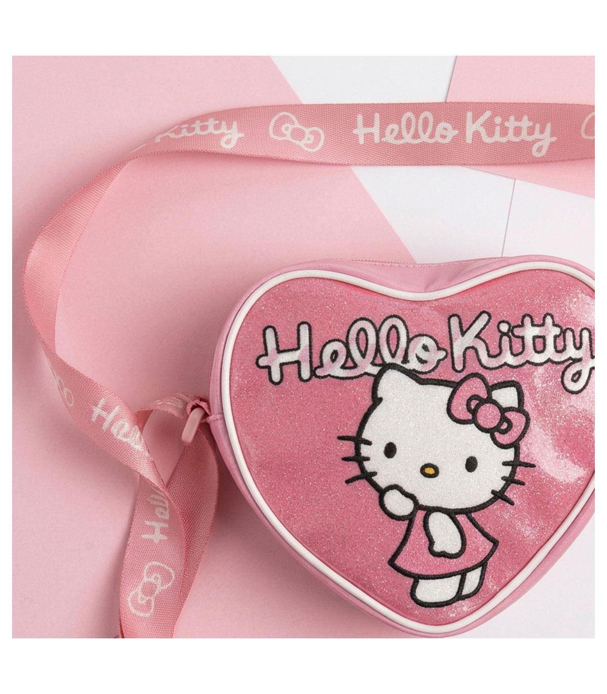 HELLO KITTY HEART-SHAPED SHOULDER BAG