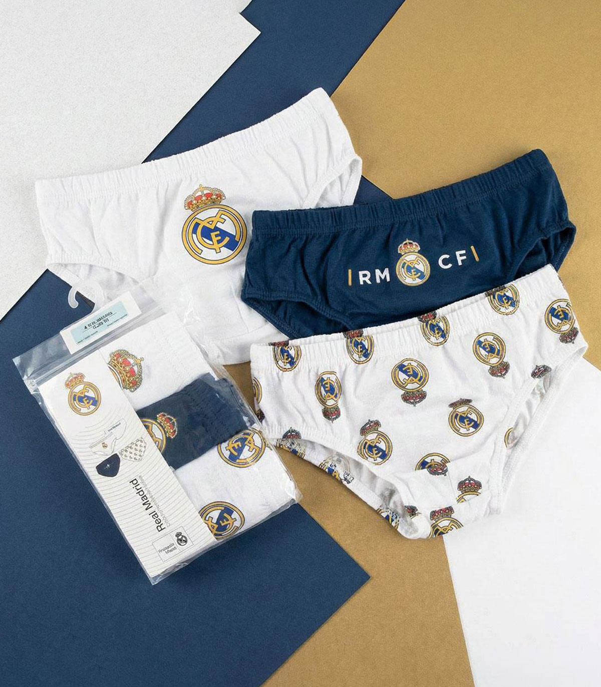 SLIPPERS, 3 PAIRS PER PACKAGE, REAL MADRID, AGES 2-8 YEARS