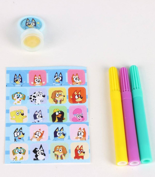 BLUEY COLORING NOTEBOOK WITH STENCILS AND ACCESSORIES