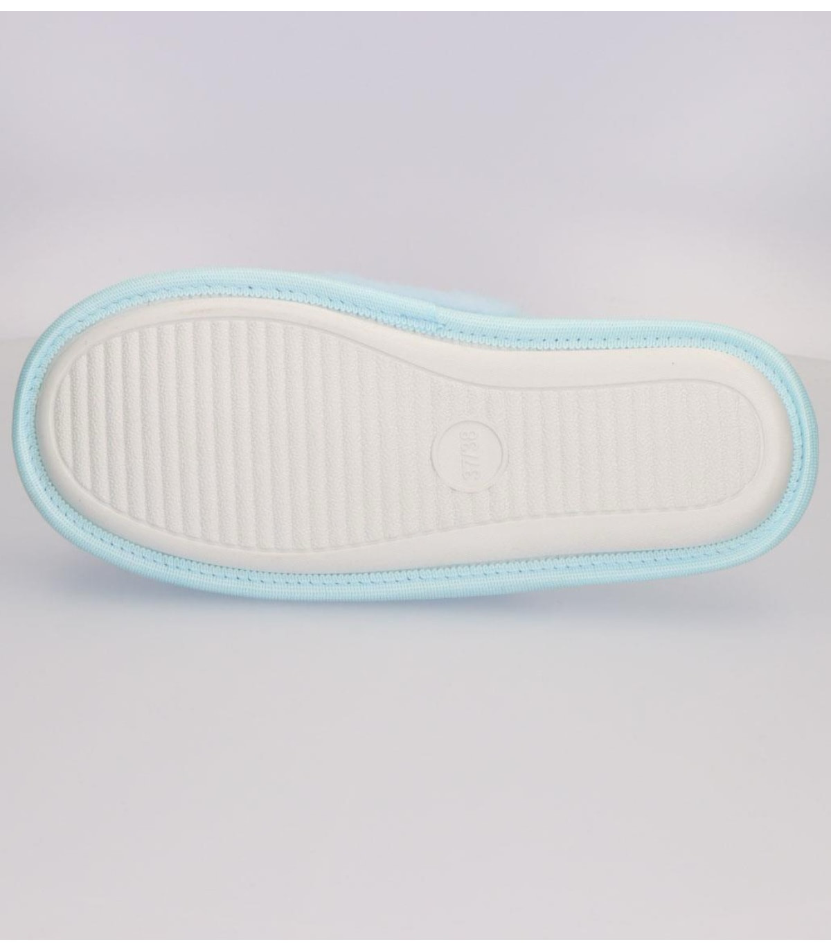 CHILDREN'S PLUSH SLIPPERS WITH EMBROIDERY STITCH 30-37 SERIES Cerda